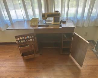 $200 singer 210 sewing machine in cabinet , nice!