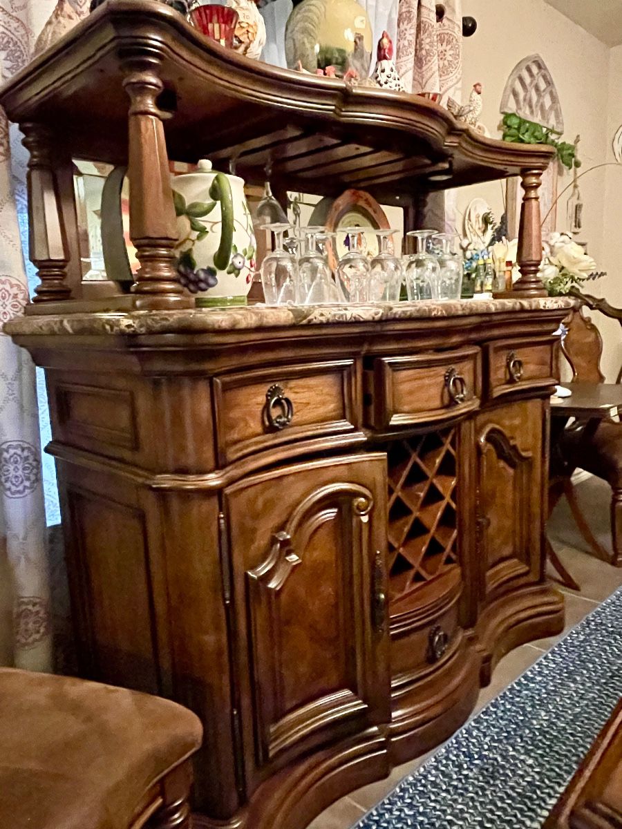 Marble top bar