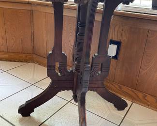 100  table with marble top