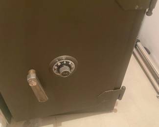 Vintage Sentry Safe