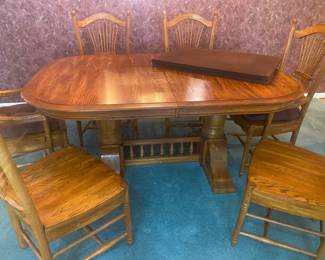 Fenton Home Furnishings Oak Dining Table w/ 2 Leaves That Store Inside Table Plus 6 Heavy Oak Chairs