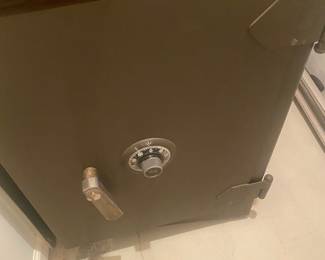 Vintage Sentry Safe