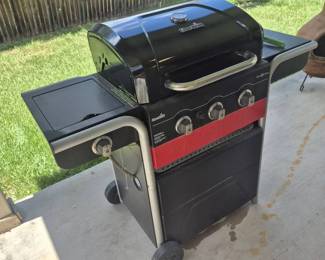 The CharBroil Gas2Coal Hybrid Grill