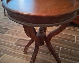 Antique Wooden Side Table Tripod