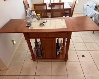 Bar w/ top that opens for counter space