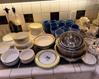 Corelle plates and bowls
