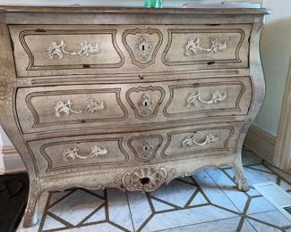 French-style serpentine and bombe 3-drawer commode