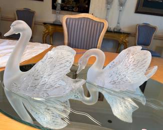 Pair of Lalique large swans with etched mirror