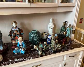 Close up look at the Chinese ceramic figurines