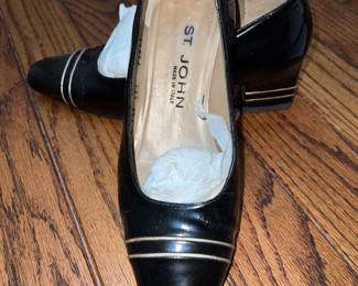 St John black with gold accent pumps9