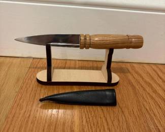 172 scottishsgiandubhcanarywoodhandlewi