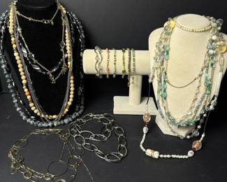 307 largemixedcostumejewelrylot