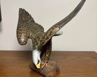 057 baldeaglefigurine