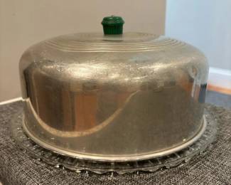 010 vintagealuminumcakecoverwithgreenk