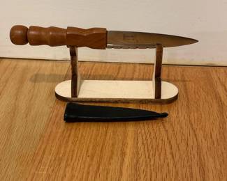 174 scottishsgiandubhredhearthandlewith