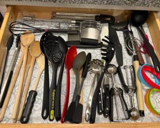 321 kitchenutensilandgadgetdrawer