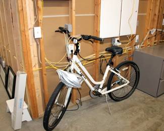 Women’s Trek Shift 3 Bike,