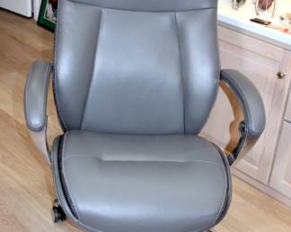 Serta iComfort Executive Chair