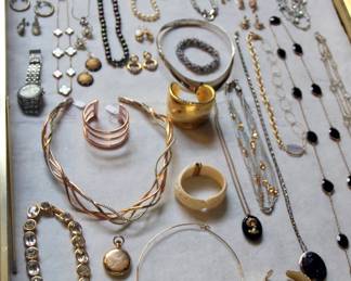 NICE Selection Of Jewelry, David, Yurman, John Hardy, Gold