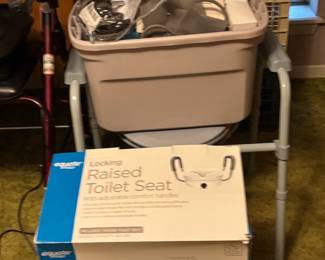 Equate Locking Raised Toilet Seat with Adjustable Comfort Handles