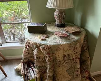 Vintage Floral Quilted Tablecloth