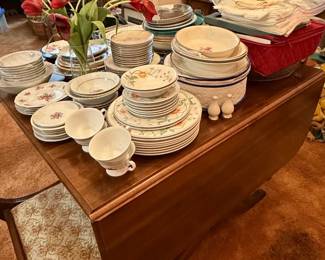Vintage Castleton China Sunnybrook Dinnerware Set