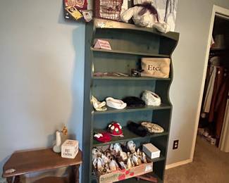 Chippy shelf
