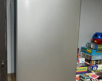 Mini fridge