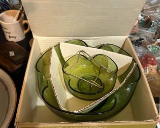 New in box chip and dip set