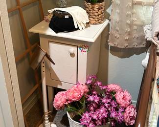 Small chippy cabinet