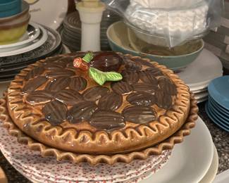 Ceramic pecan pie