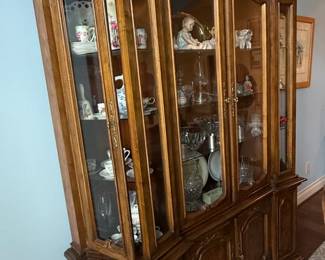 Drexel Heritage French Provincial China Cabinet