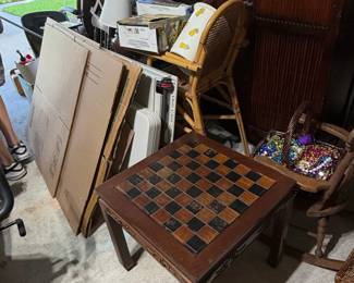 Ethan Allen Multi Game Chess Backgammon Table
