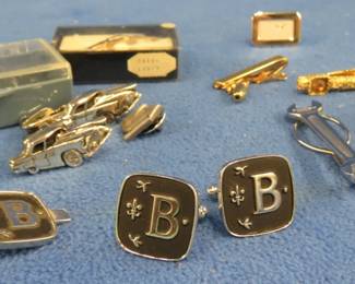 Lot 261. Cuff links and tie clips