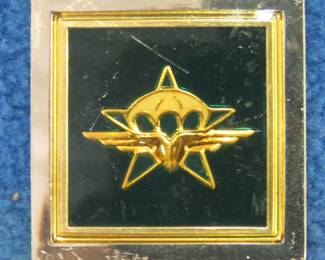 Lot 156. Franklin Mint's sterling silver 1st Parachute Light Infantry France ingot from "The World's Greatest Regiments" weighing 14.67 grams.. All 50 emblems and the wooden display case will be sold separately in this auction