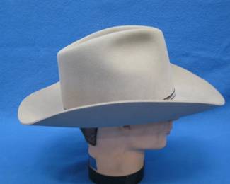 Lot 374. Chris Eddy cowboy hat in excellent condition. Includes original box. Size 7 3/8.