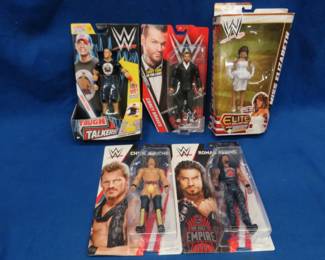 Lot 86. Five wrestling action figures