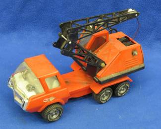 Lot 121. Vintage metal Tonka crane