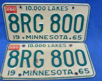 Lot 32. 1965 Minnesota front and back license plates