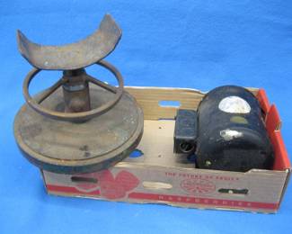 Lot 432. Hand-operated lifting device and an untested electric motor