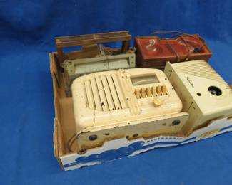Lot 130. Old radios for parts or repair