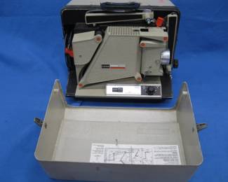 Lot 240. Singer Graflex 16mm movie projector. Untested.