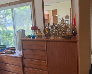 MCM DANISH TEAK GENTLEMAN'S CHEST & MIRROR WITH SHORT CHEST OF DRAWERS, MOBLER OR MOBELFABRIK