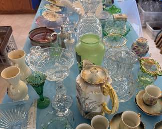 TONS OF VINTAGE GLASSWARE