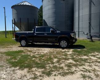 2023 GMC SIERRA 3500 HD CREW CAB DENALI PICKUP TRUCK 67,200 MILES