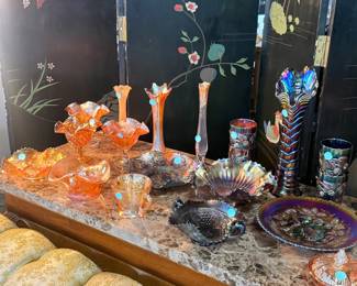 carnival glass , fenton glass, swung vase