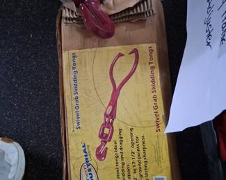 These are logging clamps new in package.