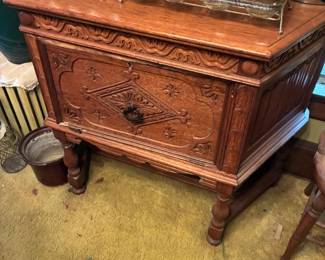 antique server