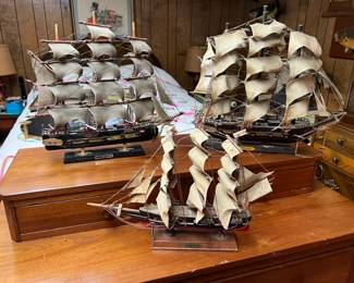 Vintage Cutty Sark and Spanish War Ship models