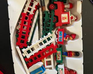 Part 3 Vintage 2987 Electronic Musical Tain Set battery operated in the original box